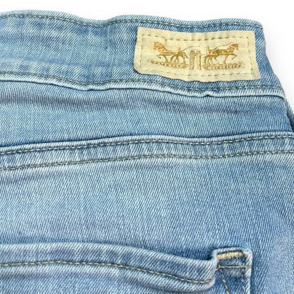 Levi’s White Tab Cuffed Bermuda Shorts Womens Size 10 Light Wash Rolled Jorts - Picture 4 of 7